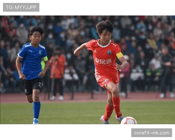 金玟哉刷新最年轻纪录，新生代足球明星展现强劲竞争力