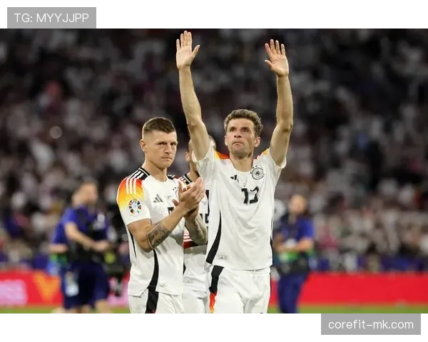 贝肯鲍尔欧洲杯传奇：历史表现与深远影响再引关注