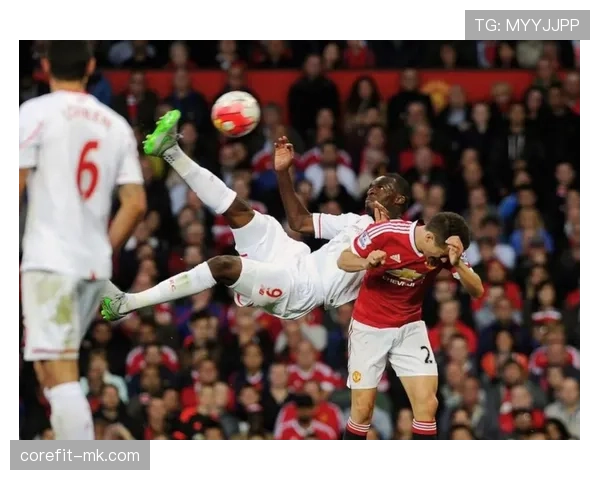 曼联重建陷入混乱，推倒重来后方向不明影响赛季走势